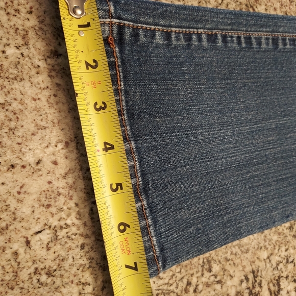 Vintage Levi's 505 Straight Leg Jeans 8M. - Picture 10 of 12